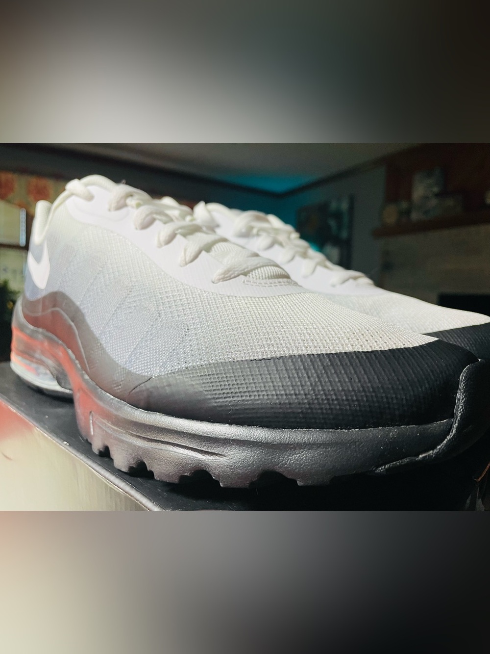 Nike Men's Air Max Invigor Shoes White/Black 14M - Picture 4 of 13